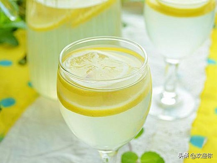 柠檬茶补充维生素c吗,蜂蜜柠檬水能增加维c吗