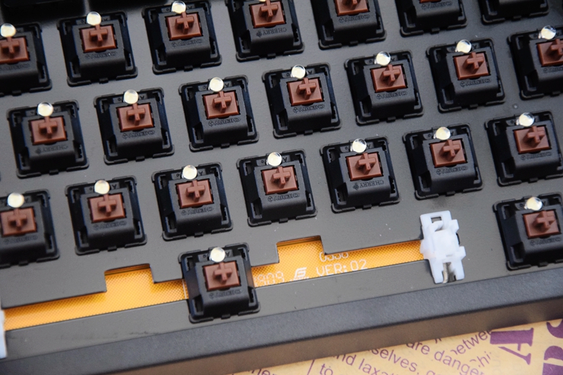 AJAZZ黑爵AK535机械键盘,原厂樱桃轴,299元体验还不错