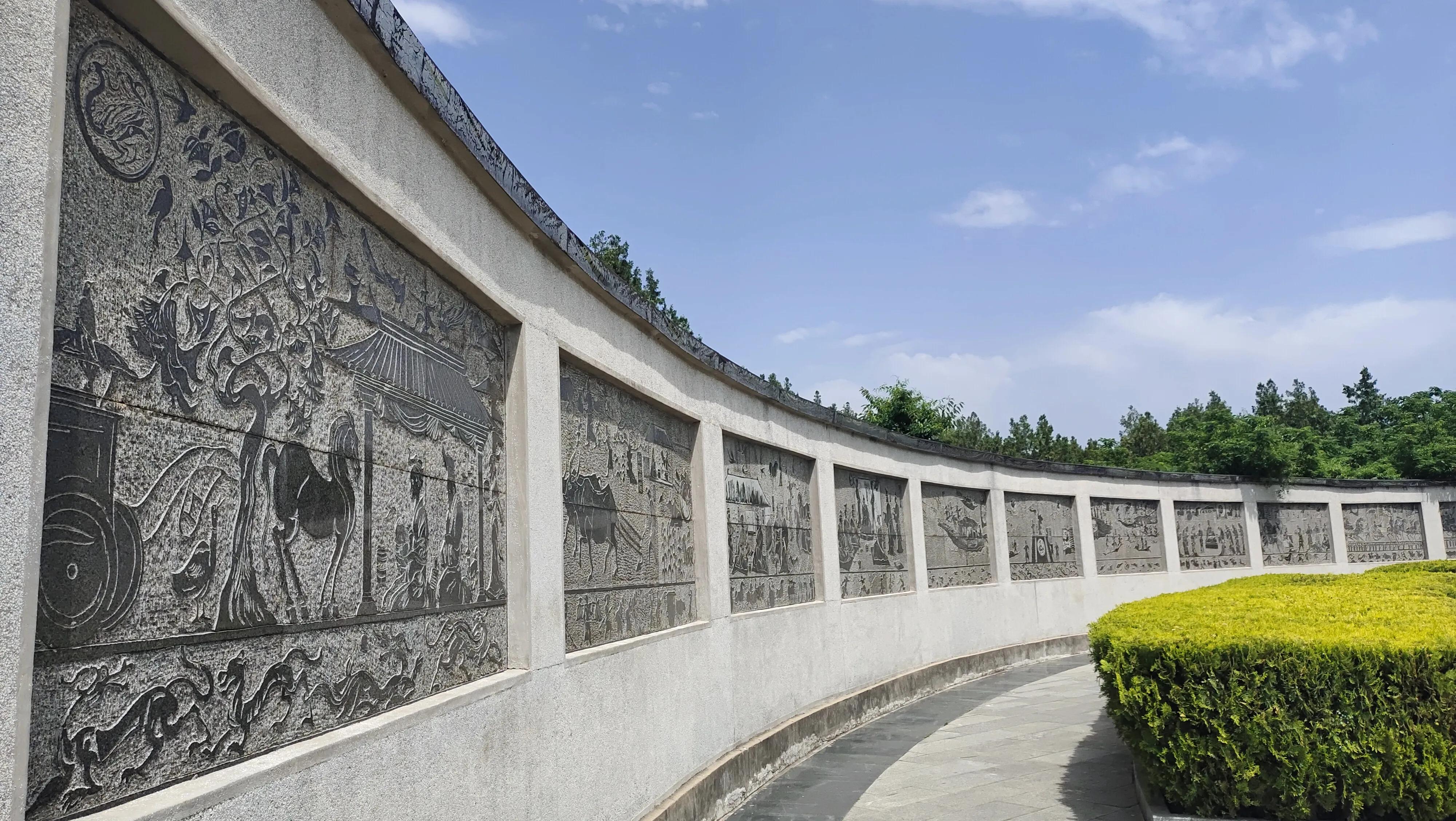 沂南县卧龙山公园风景,沂南县诸葛亮故里纪念馆