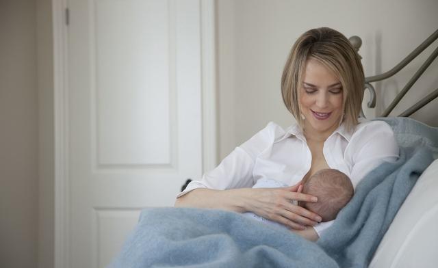 8个月宝宝身高才64厘米，医生：想要孩子长得高，辅食得吃对