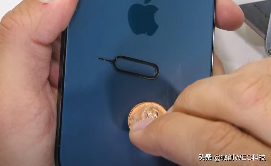 iphone12pro暴力测试,iphone12pro国外暴力测试