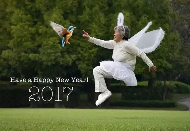 90岁日本老奶奶,酗酒飙车碰瓷,爱上自拍,人生乐趣多了100倍