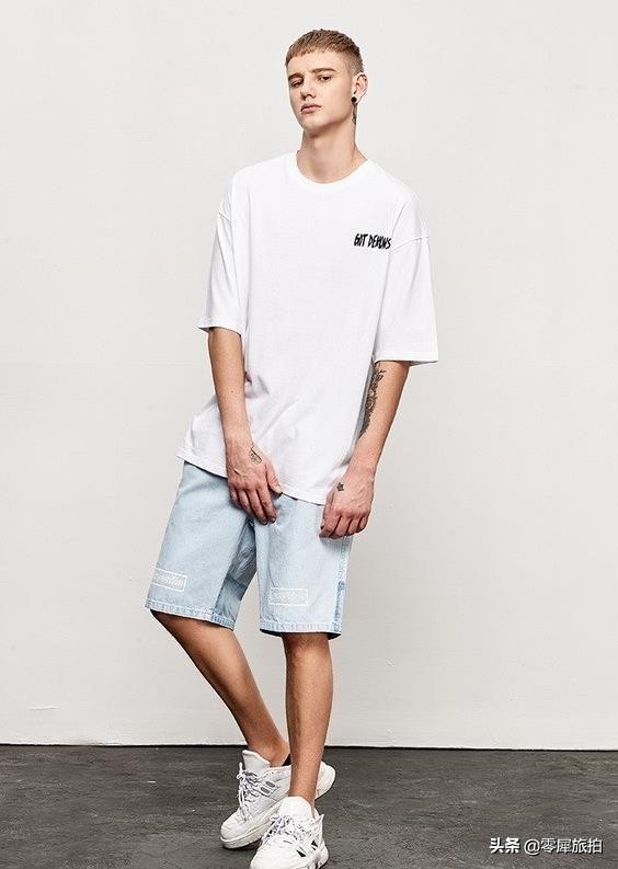 夏天男生白t恤颜色推荐,t恤男士穿什么颜色好看