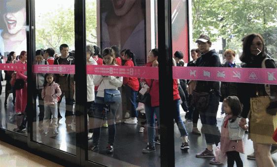 双11期间银泰百货客流同比增长,2020年双11杭州武林银泰