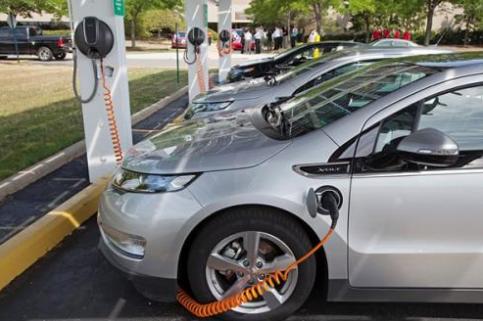 新能源汽车电池充电步骤注意事项,新能源汽车如何充电才不伤电池