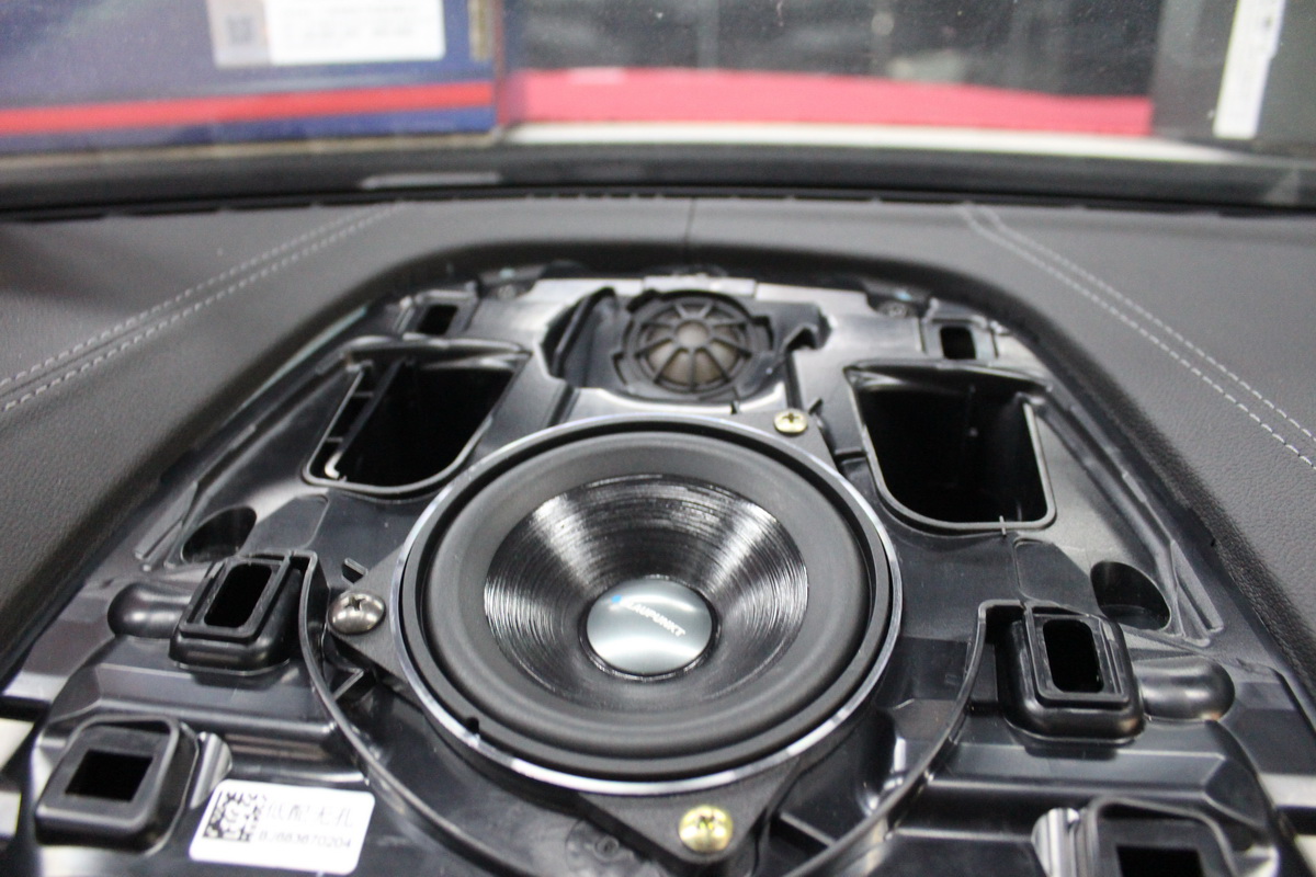 宝马5系专车专用汽车音响,成都宝马525音响改装