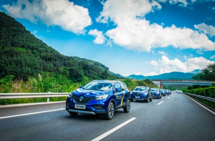 试驾全新雷诺科雷嘉四驱视频,科雷嘉年轻时的盛世容颜