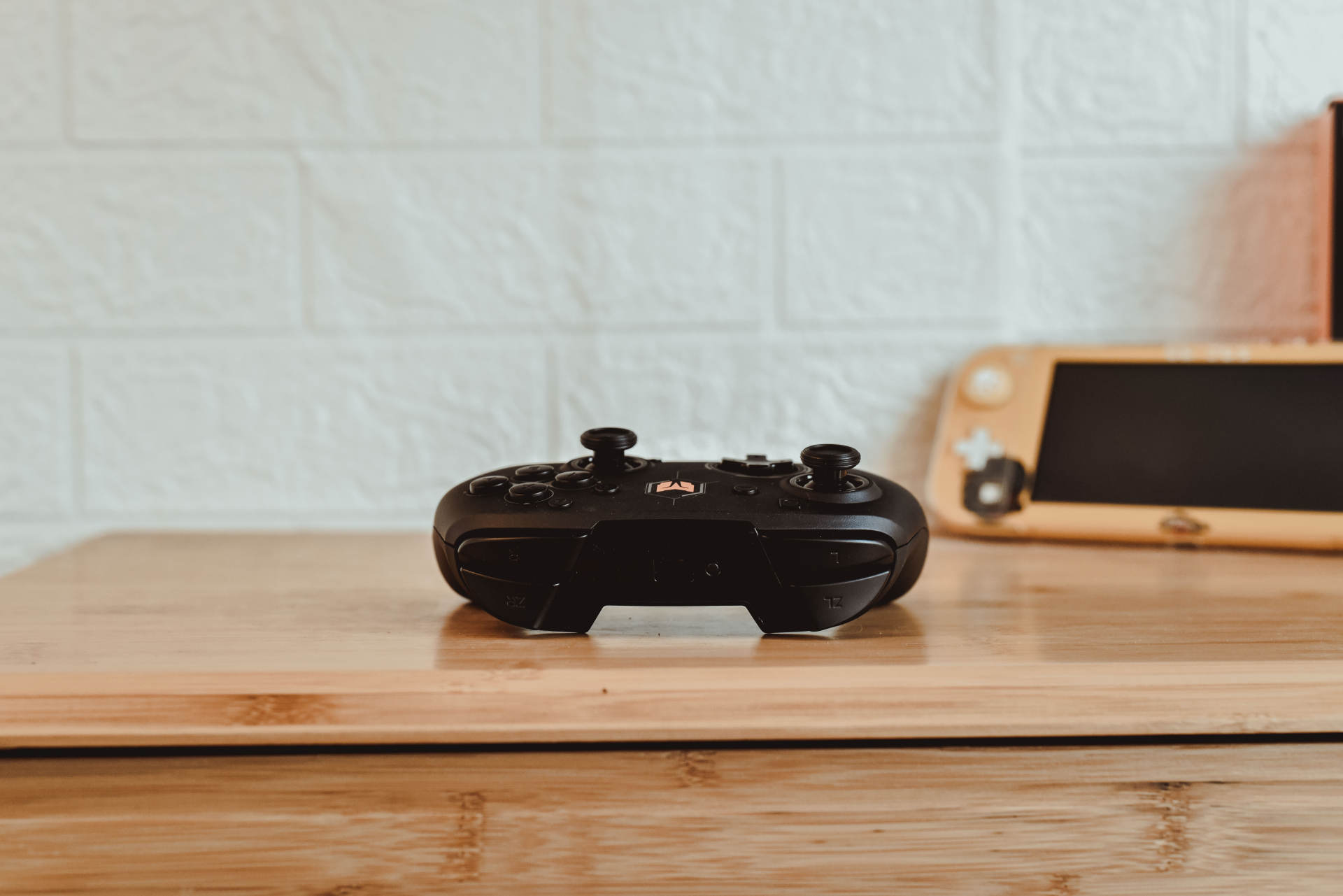 从新手到物理开挂，宏录制+6轴陀螺仪，BIGBIGWON游戏手柄体验