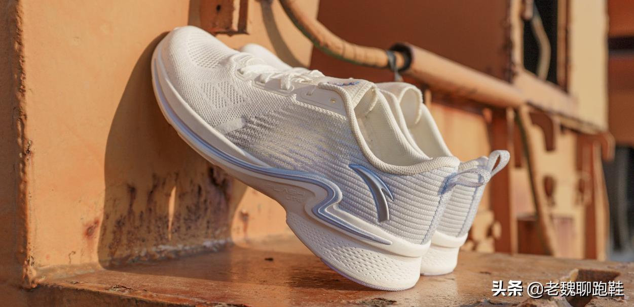 夏天透气跑步鞋100到200,夏天跑步鞋很热怎么办