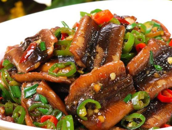 为什么说黄鳝不吃头泥鳅不吃尾,黄鳝不吃头的真正原因