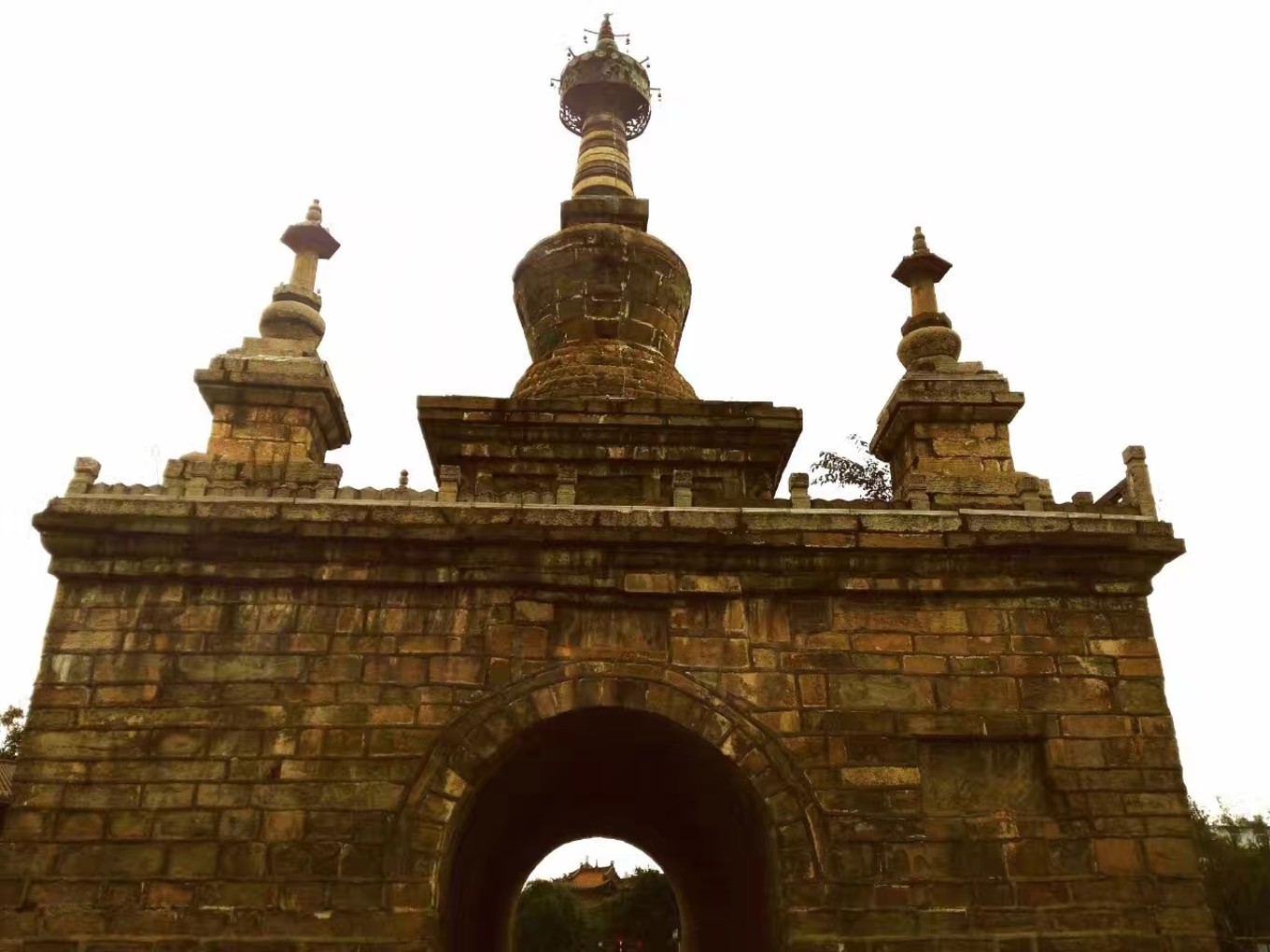 云南虎跳峡徒步线路初级,虎跳峡徒步28道弯