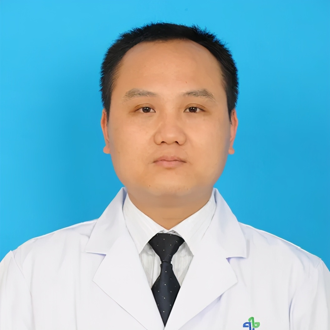 可怕！老人声音嘶哑到医院居然查出喉癌