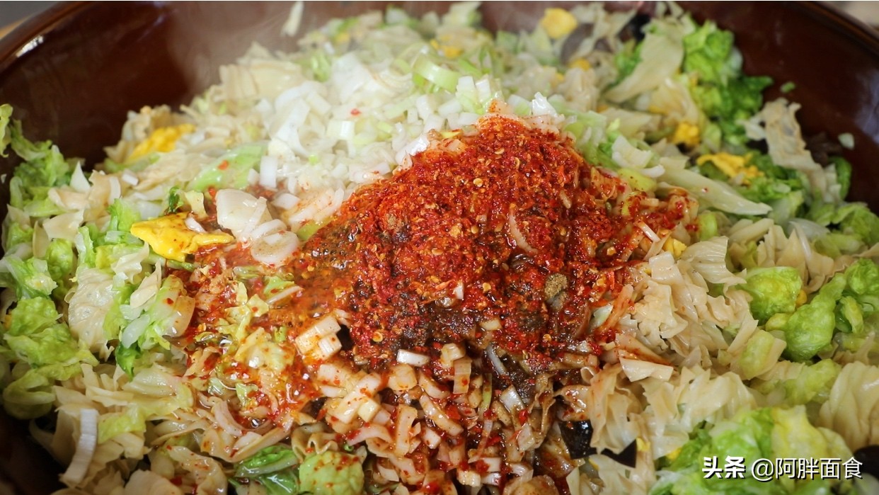 多用这菜调包子馅,多用这面擀包子皮,孩子吃促消化,成人吃减肉