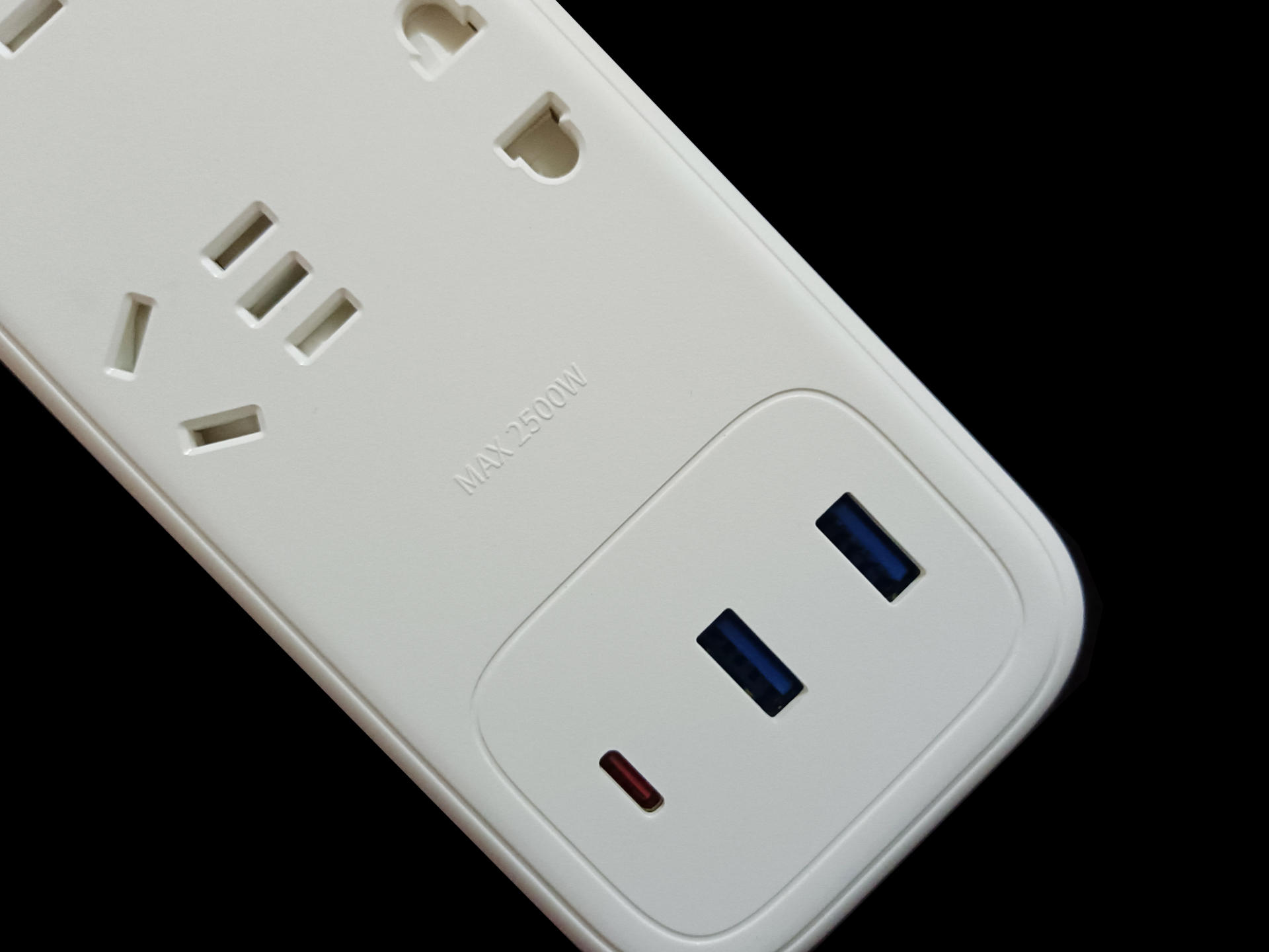 便捷充电新体验aigo电源,aigo6孔插线板感受