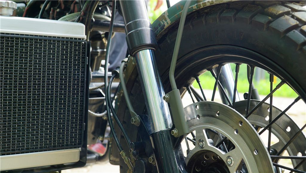 银钢300边三轮复古版缺点,银钢300挎斗三轮摩托车