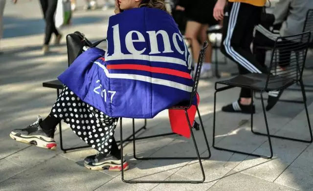 巴黎世家老爹鞋triples搭配 (巴黎世家triple s老爹鞋穿的舒服吗)