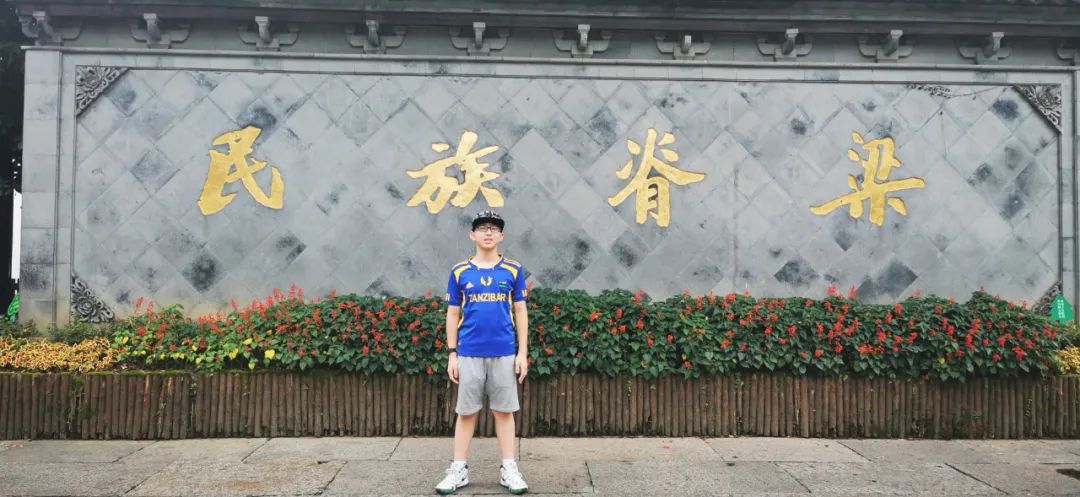 行走的课堂II看一位环球旅行家带着儿子去游学