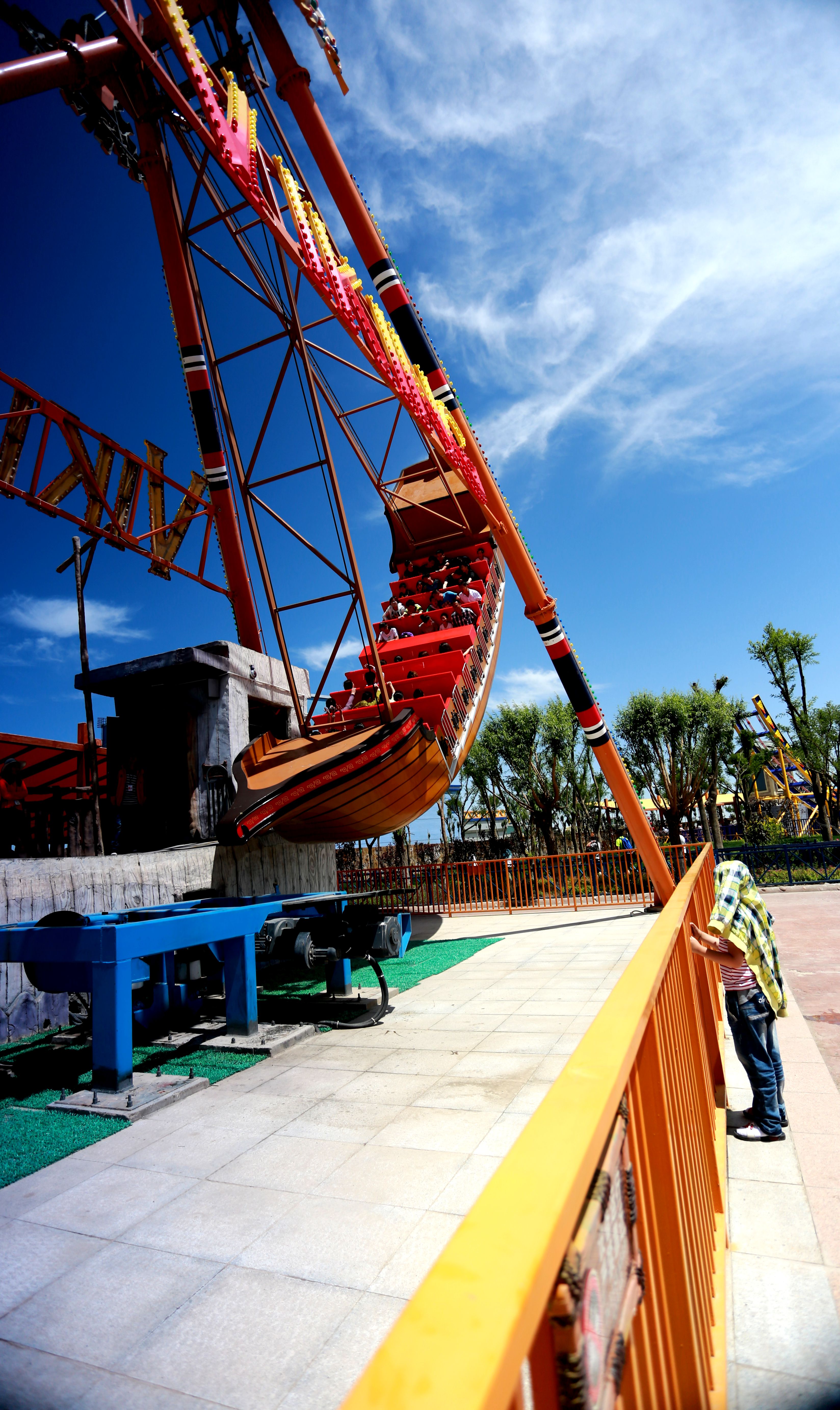 嘉峪关方特好玩么,嘉峪关方特什么时候人少