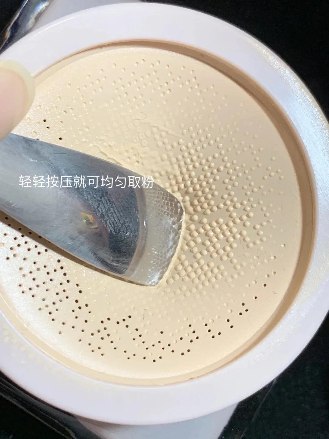 口碑超高的5款大牌粉底液,粉底液推荐公认好用阿玛尼400