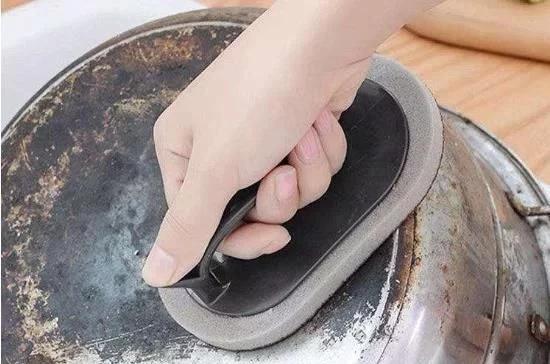 锅底烧焦烧糊不好清理？教你10种小妙招，不管啥锅总有一种能解决