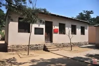 *安门天**向西2000米,有个地方叫国社