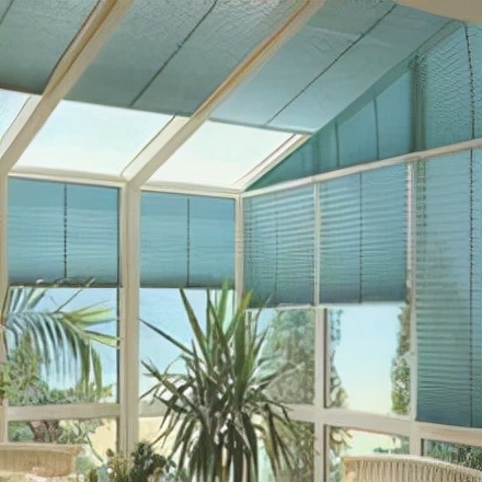 阳光房顶棚遮阳帘哪种便宜又实用,阳光房屋顶装遮阳帘