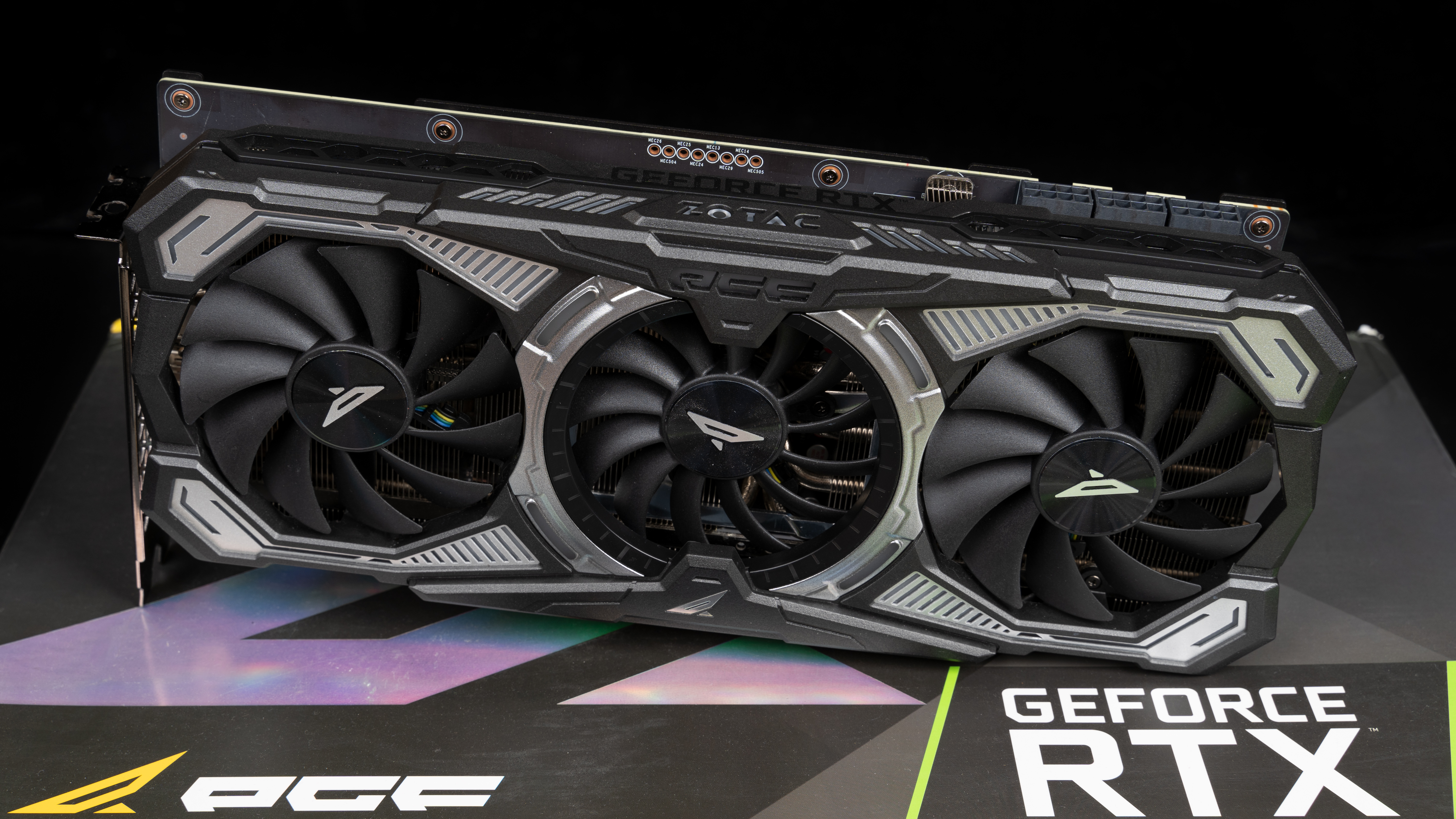 i9-12900K+ROGSTRIXZ690-E开箱测试，对比11900K提升巨大