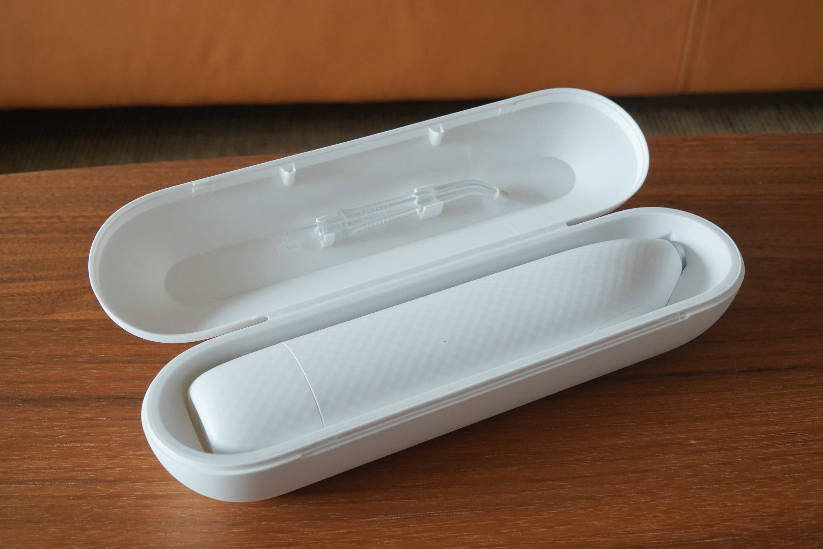 电动牙刷推荐欧乐比飞利浦,有牙刷还要买冲牙器吗