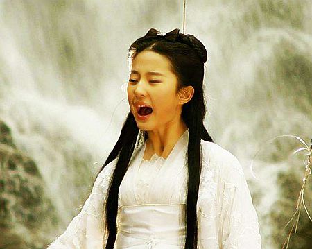 令狐冲只学了三招独孤九剑,令狐冲独孤九剑打败少林高僧了吗