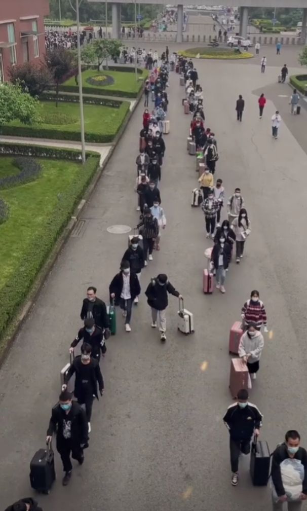 亲兄妹之间长大了该避嫌吗,兄妹各自成家反而疏远