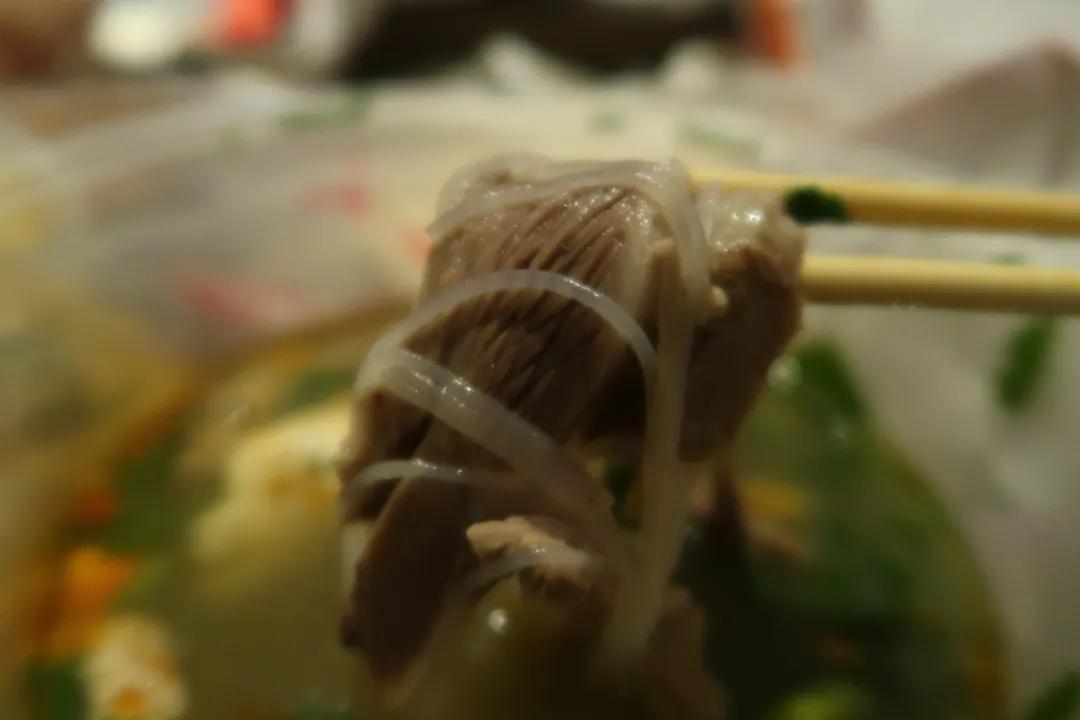 西安正宗小吃街是回民街吗,西安正宗本地小吃街回民街