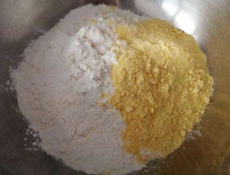玉米面杂粮饼的做法全过程,玉米饼能用粗玉米面做吗