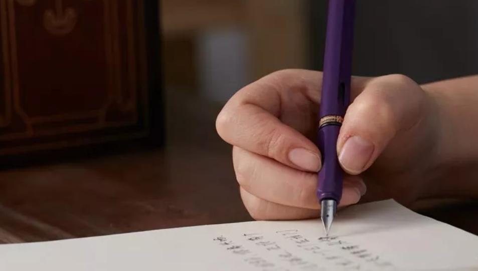 小孩练字字体打印,9岁男孩练字印刷体