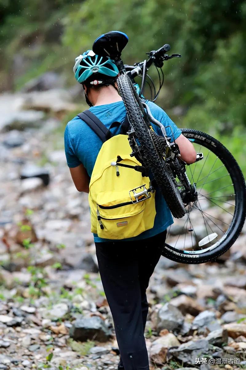年近五旬,温州这位校长“扛着车玩骑行”!他的旅程有点牛