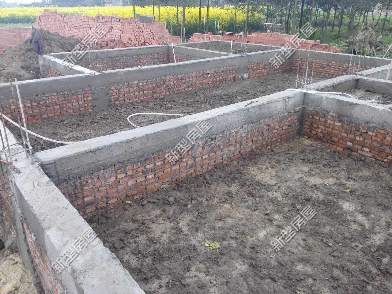 农村自建房地基怎么做防潮处理,农村自建房地基防潮经济实惠的