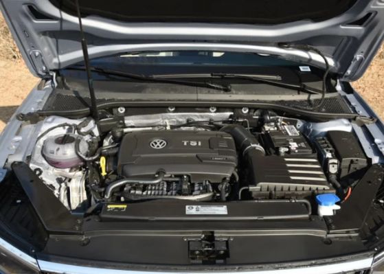 迈腾1.8和2.0发动机的区别,怎样看12年迈腾是1.8还是2.0