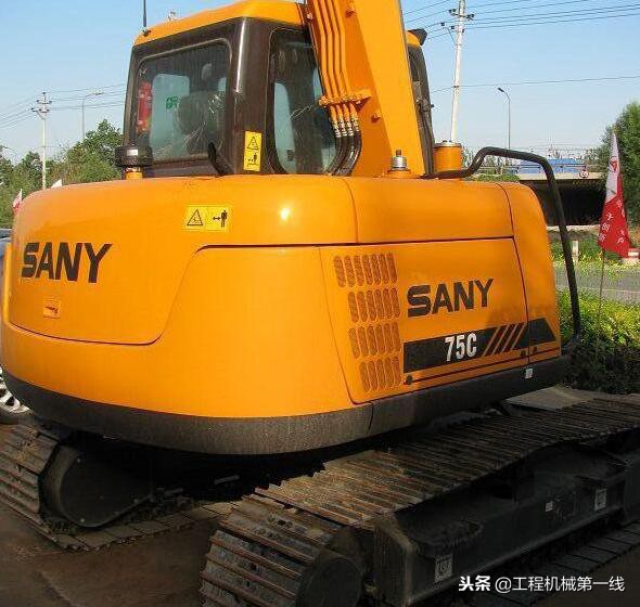 三一挖机70c与75c对比,三一y75c挖机
