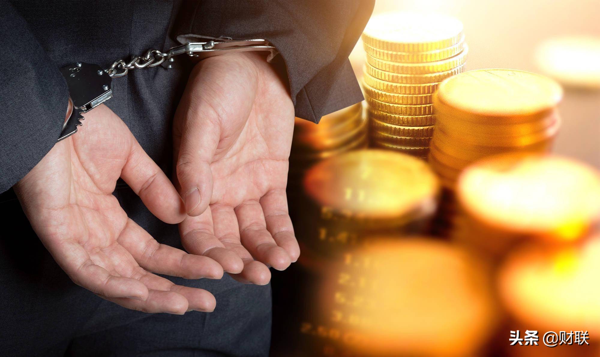 银行错将800元打成800万,若储户将钱花光,该由哪一方承担责任?