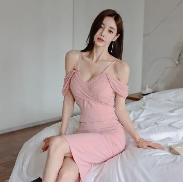 孙允珠黄色蕾丝荷叶肩露肩连衣裙,孙允珠的日式连衣裙