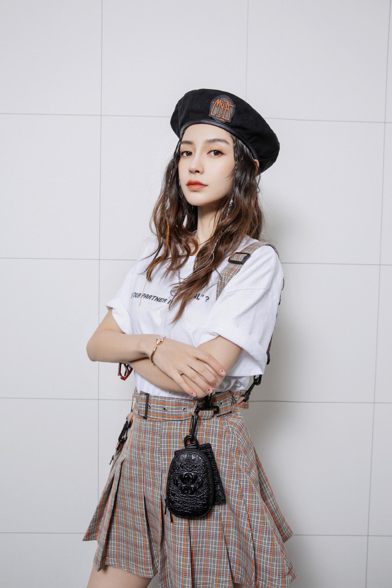 真正的美人胚子，脸上都有这5个特征，占2个以上就是女神本人