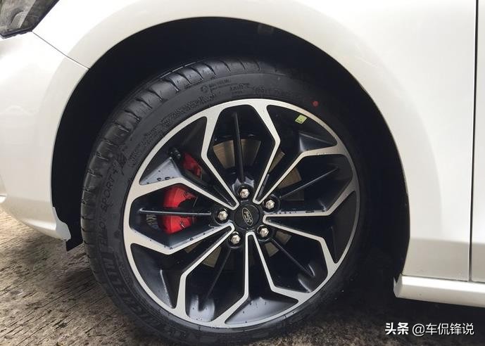 三缸福克斯省心吗,三缸福克斯跟四缸福克斯油耗