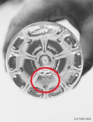 小孩的塑料玩具怎么消毒,玩具可以放在开水里消毒吗