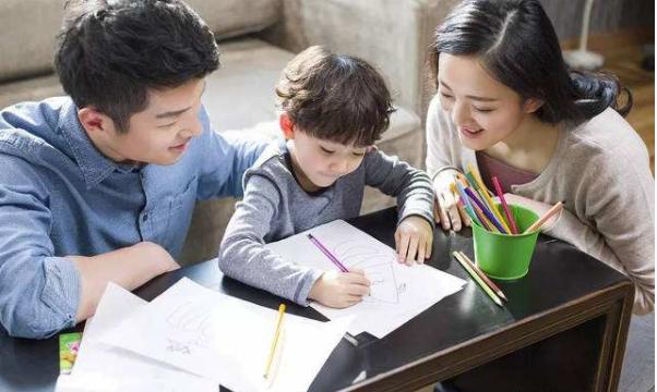 胡可的儿子哭闹的视频,胡可讲孩子脾气暴躁