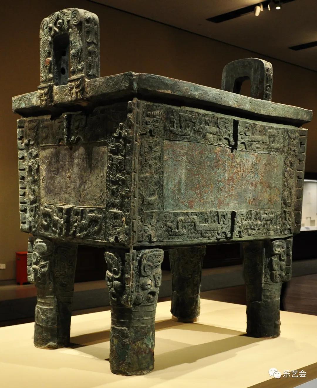 汉代青铜鼎三足鼎价格,海内著名三件青铜大鼎