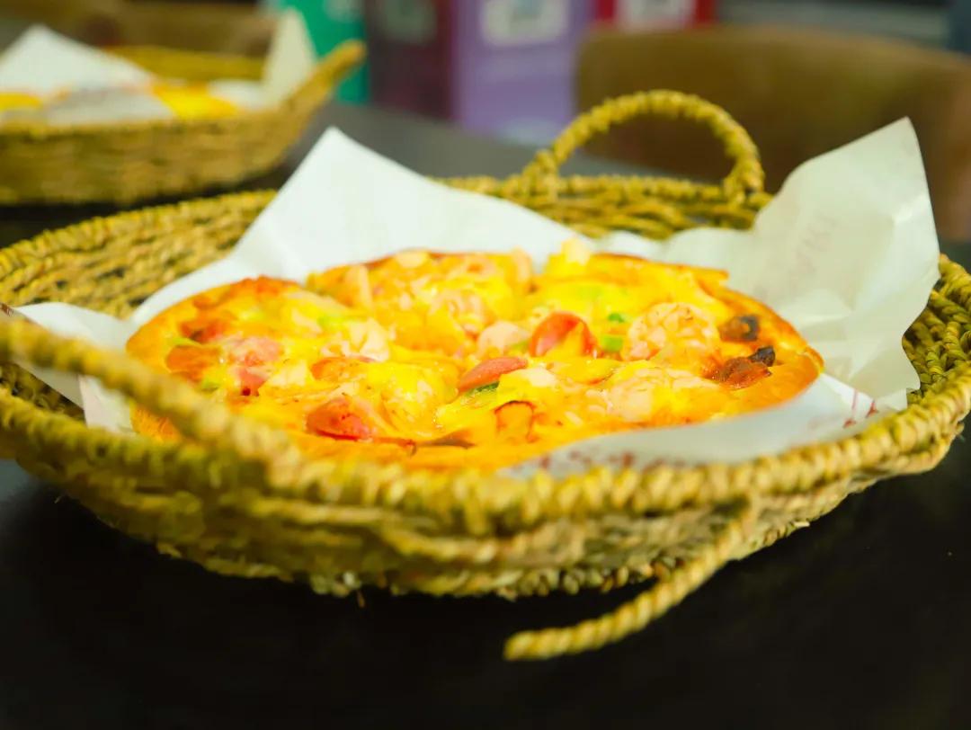 山东《都市天地》｜号称披萨届的“扛把子”来啦，超值特惠