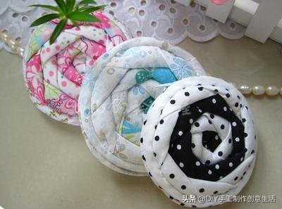 碎布缝了一个圆形零钱包，朋友们都追着问我要，附布艺拼布教程