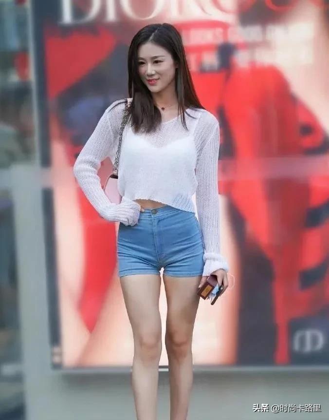 成熟知性优雅气质美女发型,凌乱的头发女神给人感觉很特别