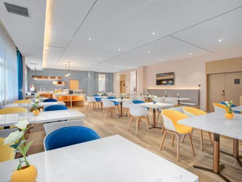 潮漫酒店进入国内中端酒店市场“百店军团”，喜迎品牌新发展