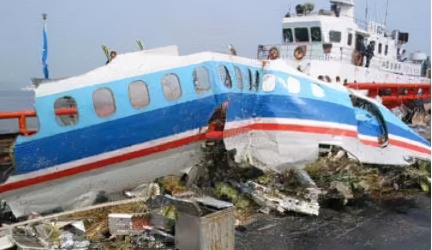 大连5.7空难逃过一劫的人,大连5.7空难事件飞机解体了吗