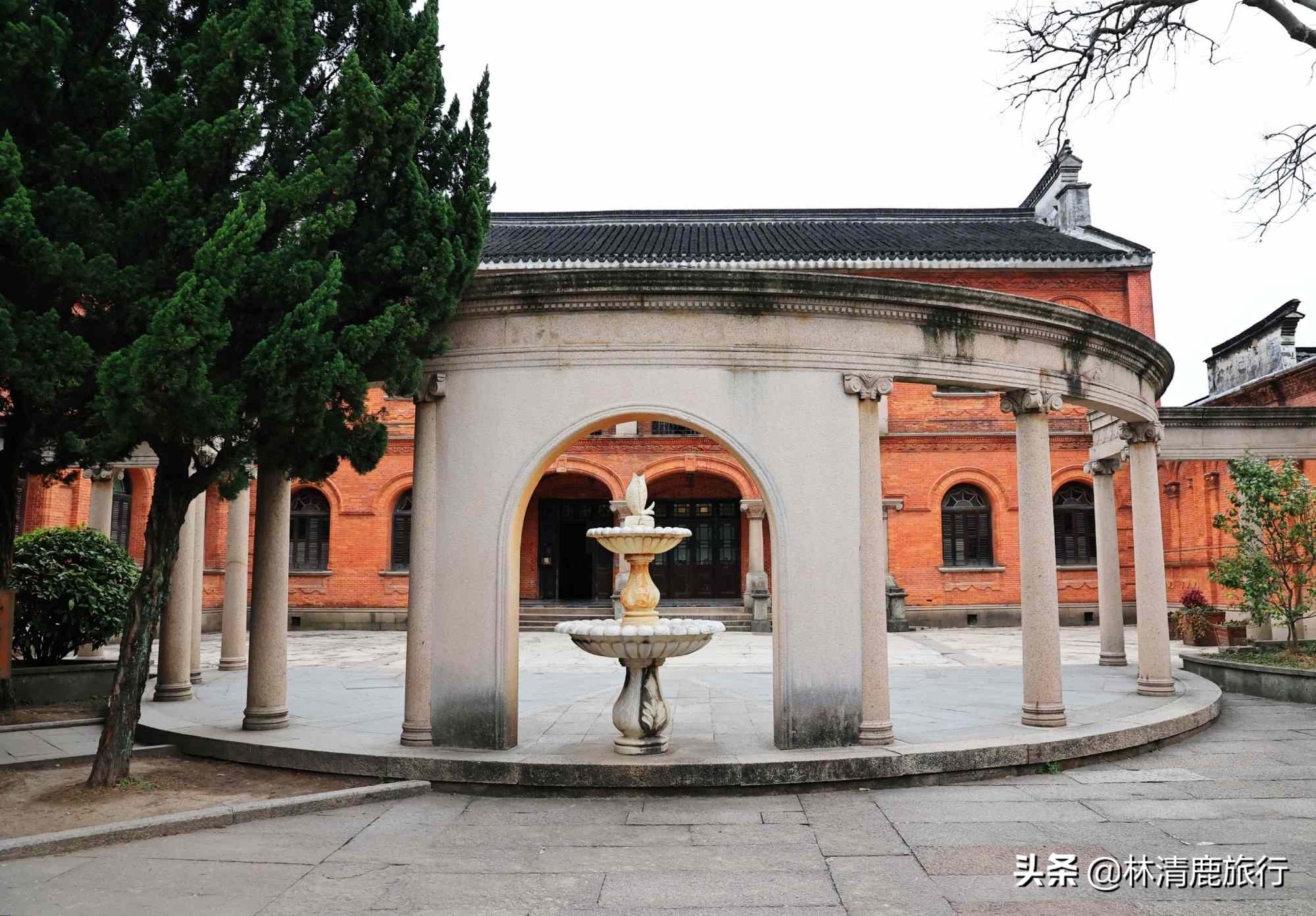 娓呮湯鏈夊悕鐨勫瘜浜屼唬,鏄庢竻缃戠孩寤虹瓚